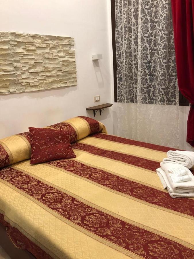 B&B Cortile Di Venere ตราปานี ภายนอก รูปภาพ